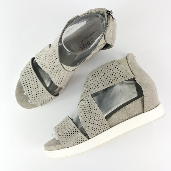 blondo waterproof cassie sport sandals